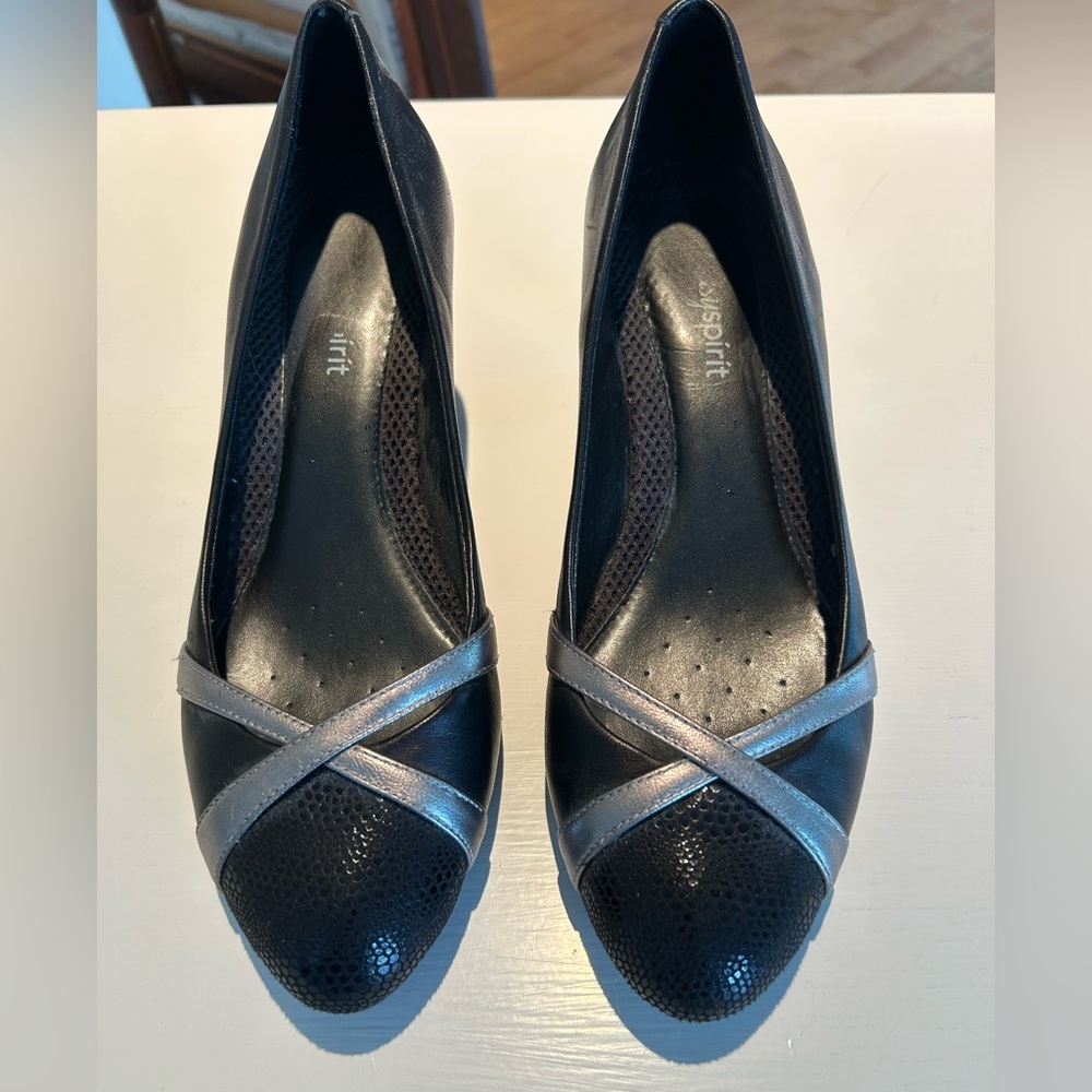 Easy Spirit Black Heels with Silver Accents
